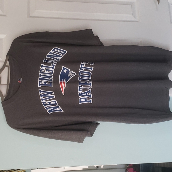 New England Patriots tshirt - Picture 12 of 16